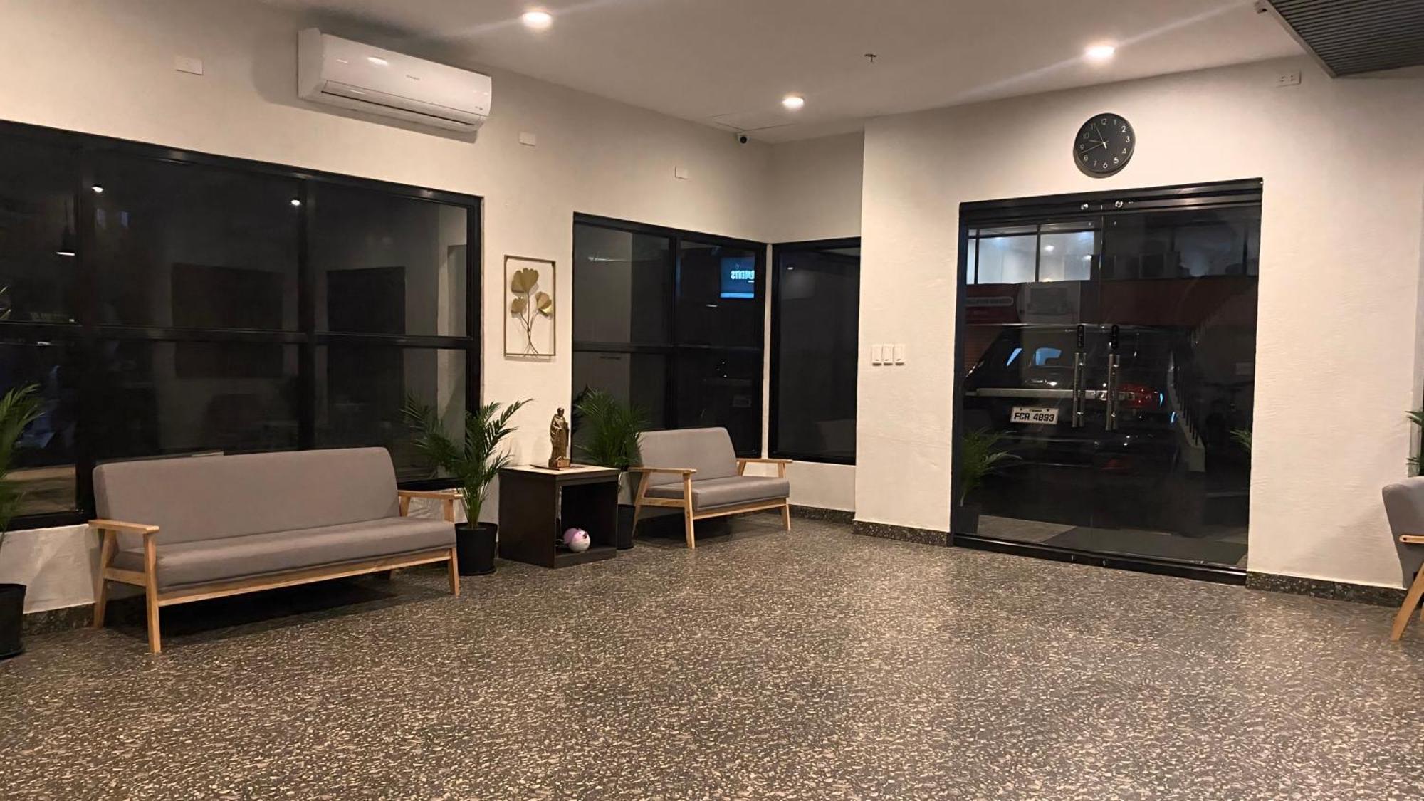 Rudolfo Suites Roxas City Eksteriør bilde