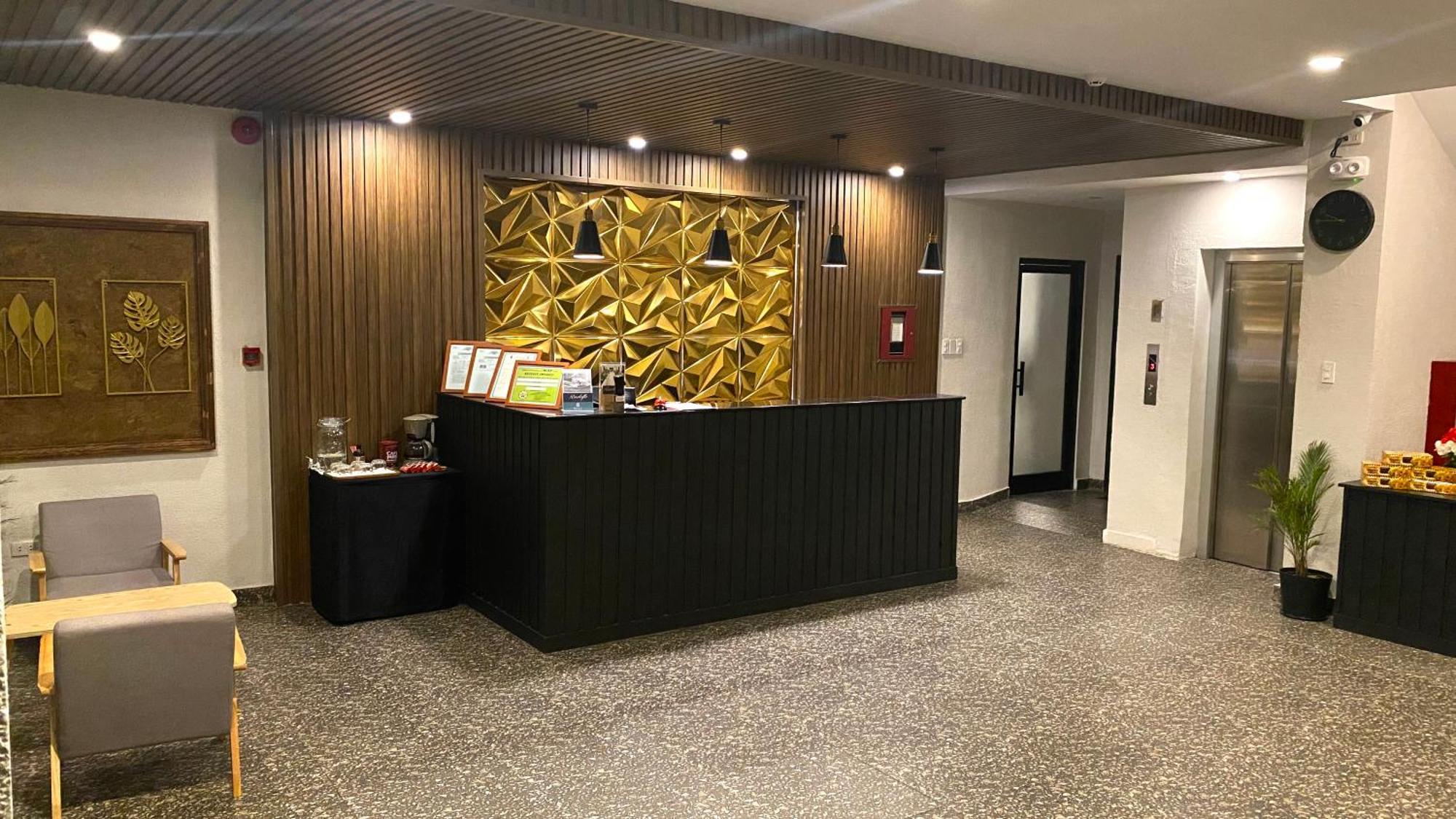 Rudolfo Suites Roxas City Eksteriør bilde