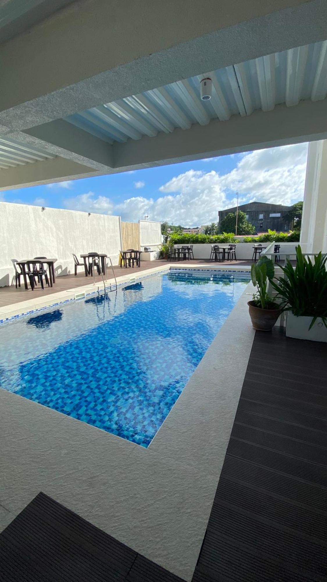 Rudolfo Suites Roxas City Eksteriør bilde