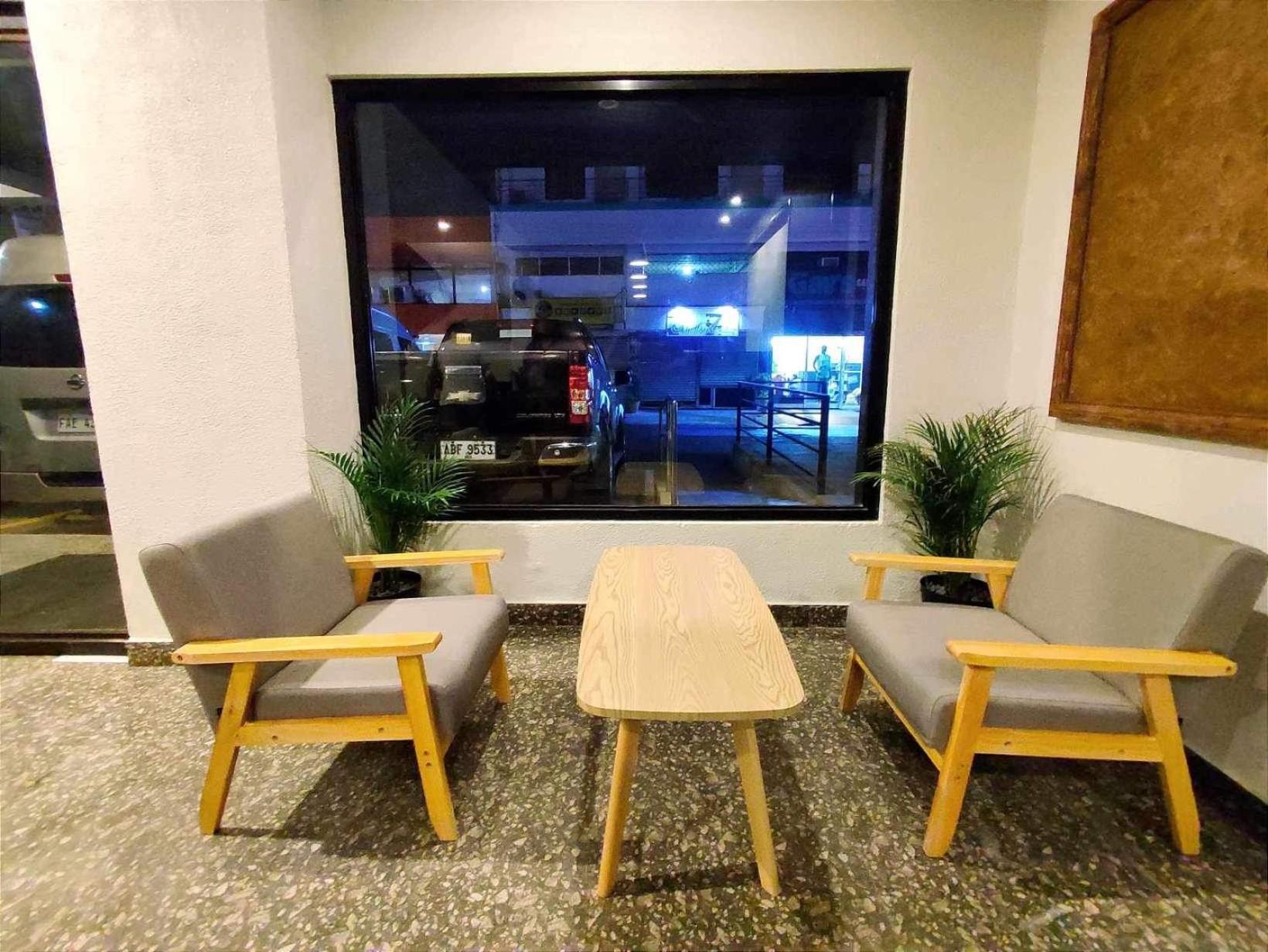 Rudolfo Suites Roxas City Eksteriør bilde