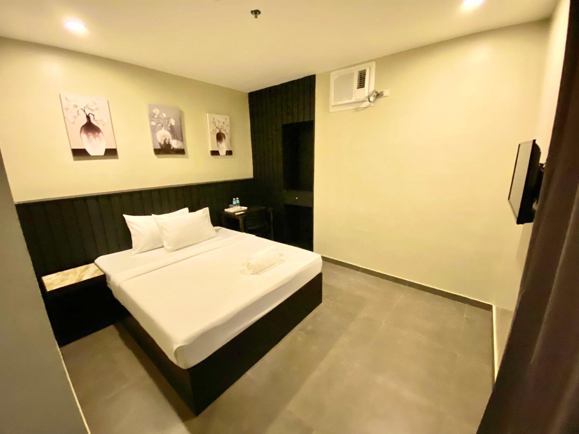 Rudolfo Suites Roxas City Eksteriør bilde