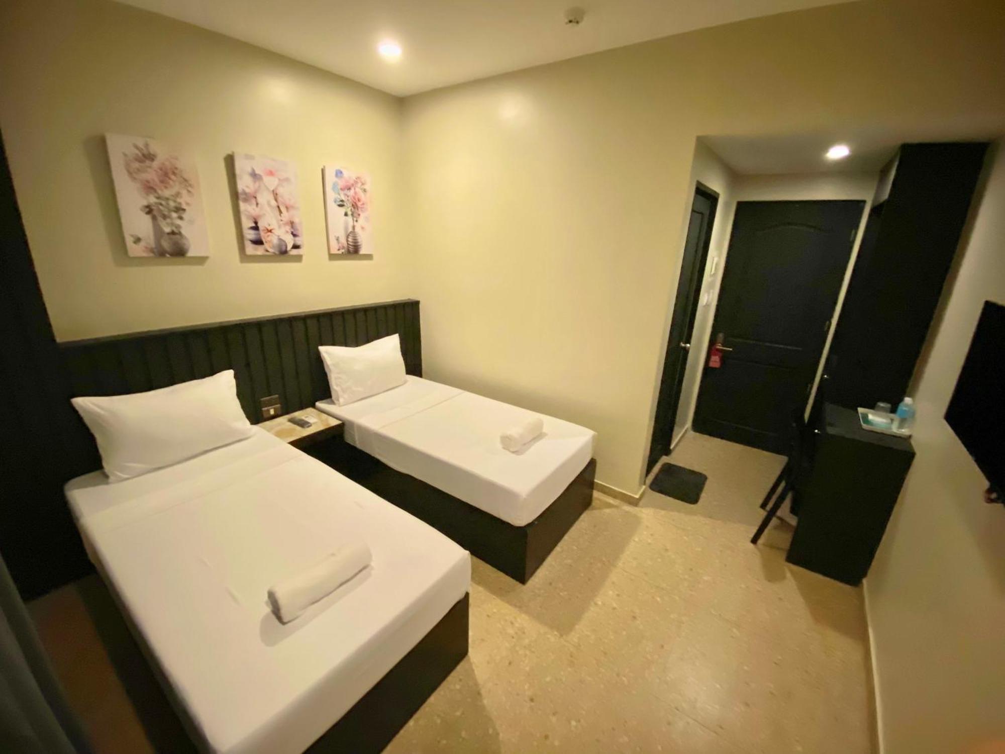 Rudolfo Suites Roxas City Eksteriør bilde