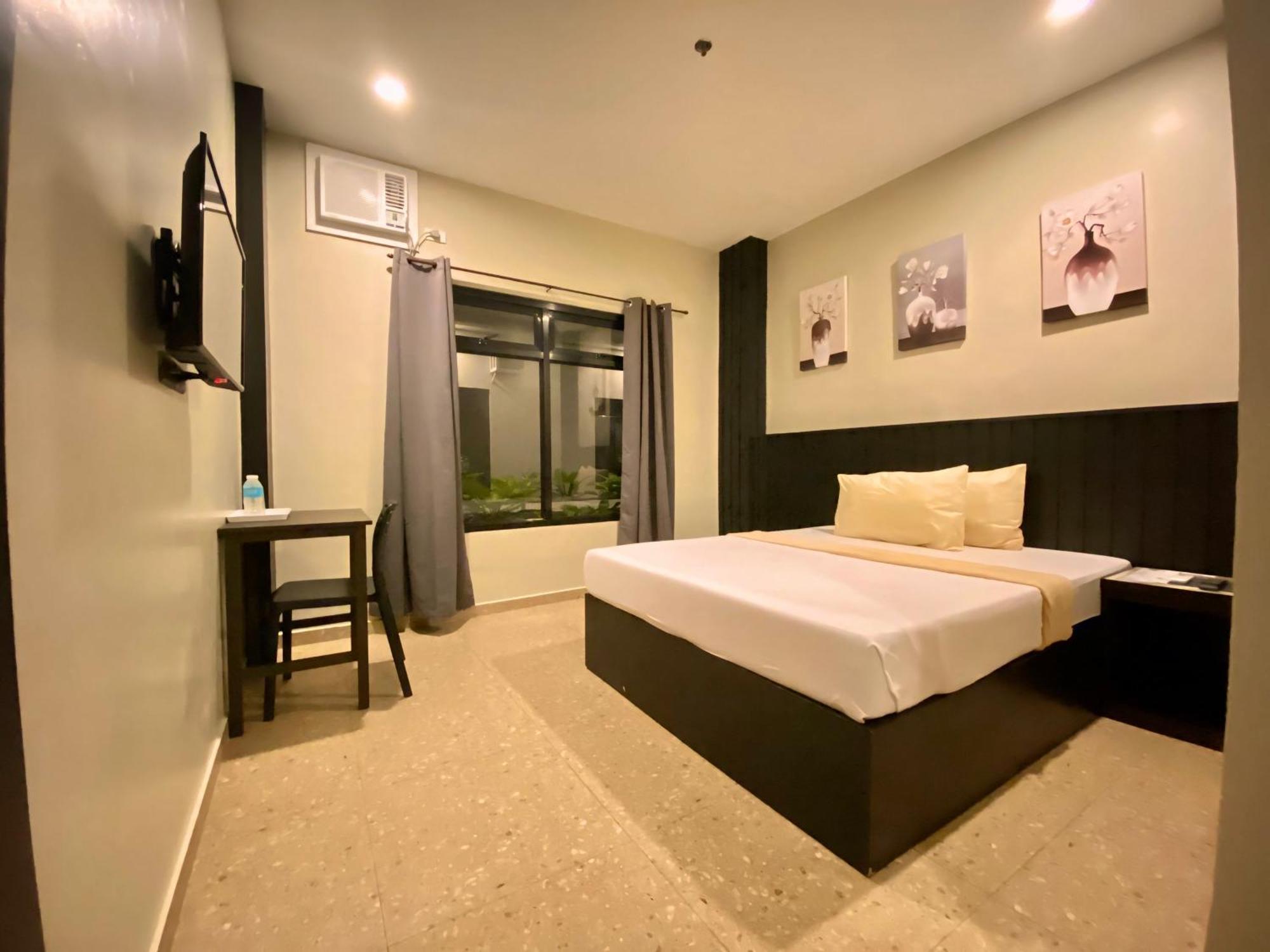Rudolfo Suites Roxas City Eksteriør bilde